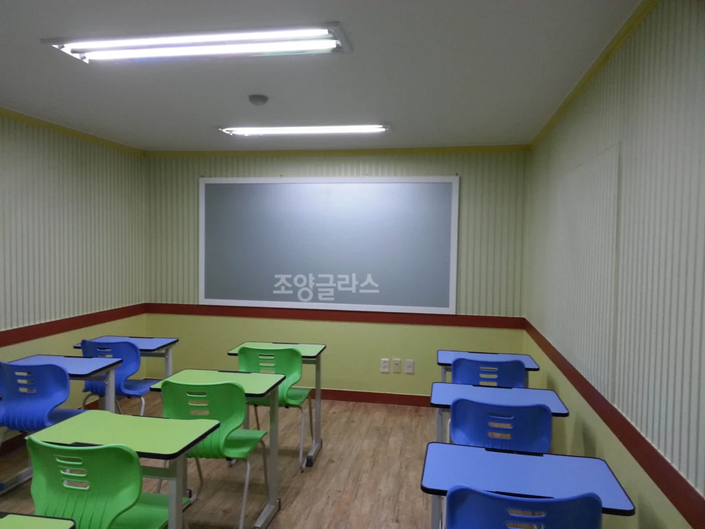 스크린유리칠판 , 테두리:목무늬몰딩