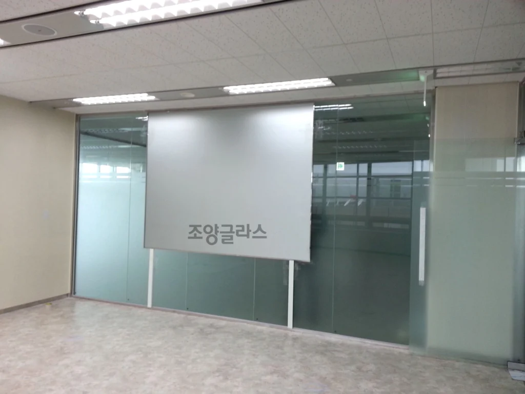 난반사유리칠판 설치
