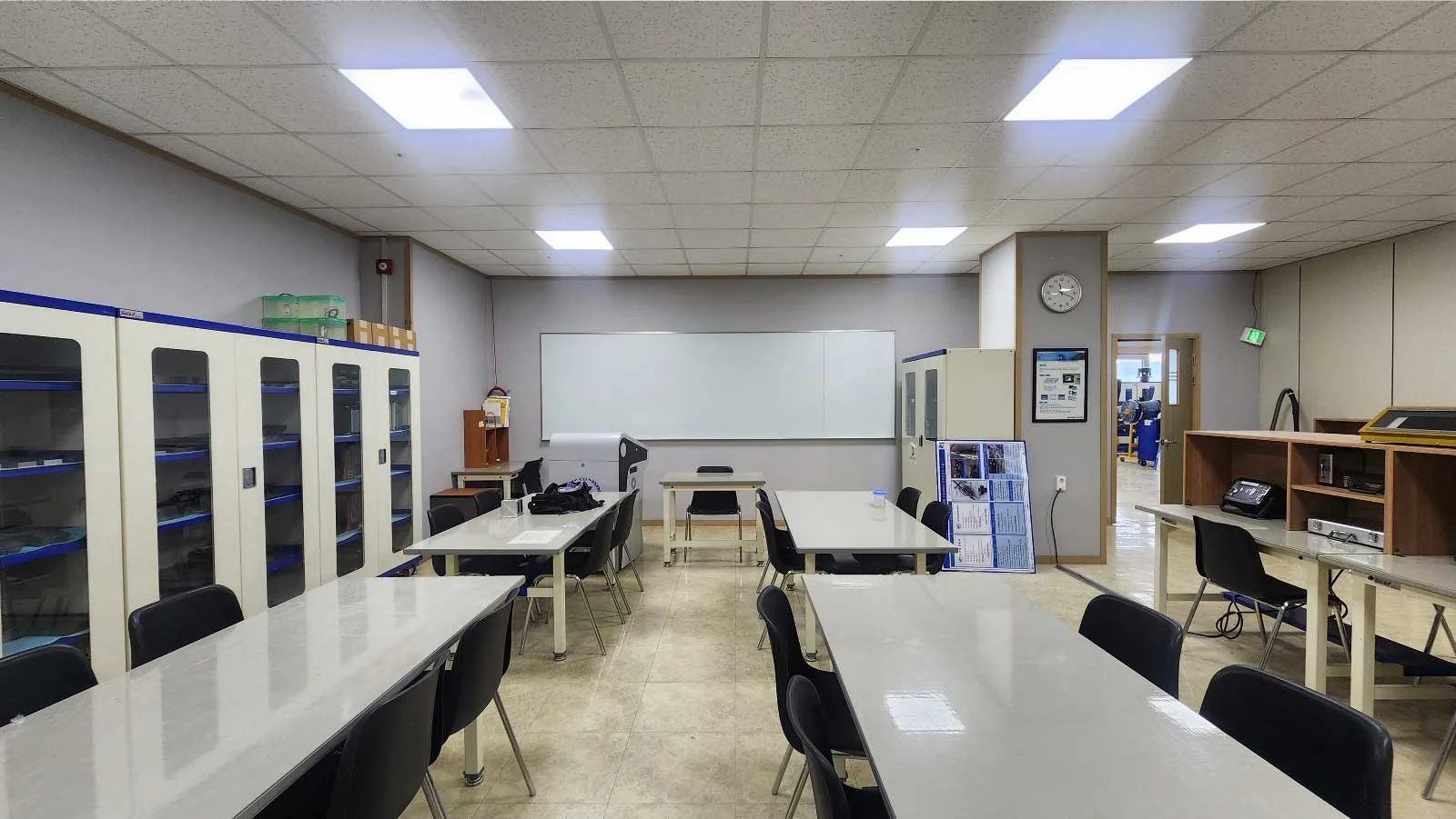 스크린,필기겸용 유리칠판 설치