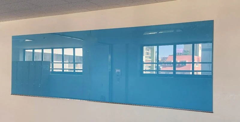 조색 주문 가능한 컬러 유리칠판 백페인트 글라스보드 시공 사진