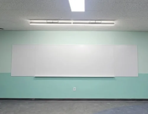 안양 충훈고등학교 34개 교실 무반사 스크린 및 난반사유리칠판 시공